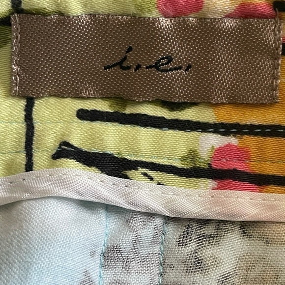 i.e. Village Beachfront Colorful Multicolored Pleated Skirt Sz 10 - Picture 10 of 10